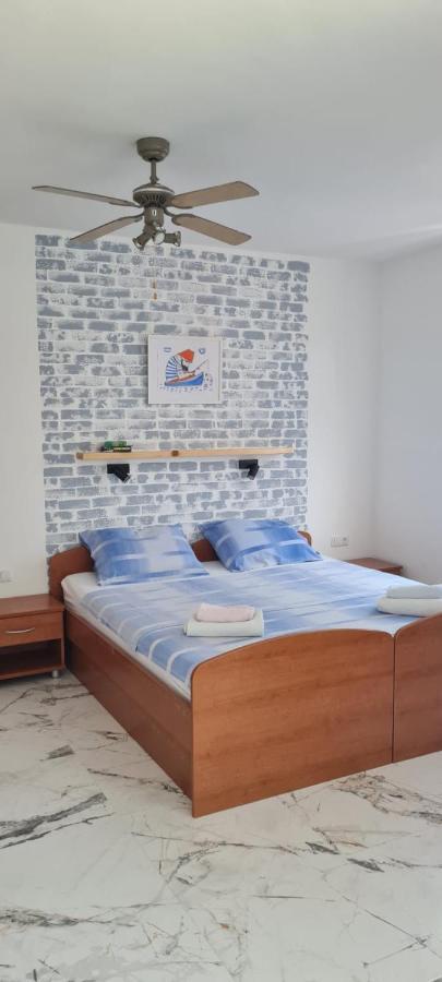 Apartmani Centar Seline Paklenica Екстер'єр фото